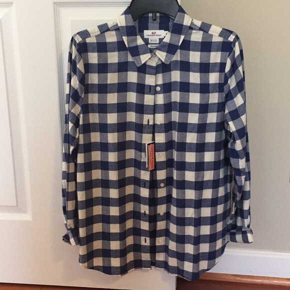 Vineyard vines button down - Picture 1 of 1